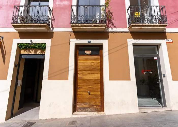 Cienfuegos By United Renters *